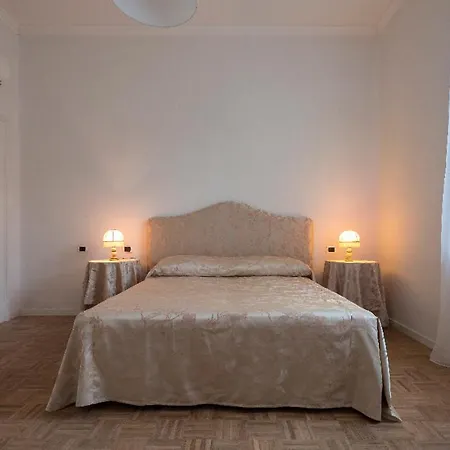 בית הארחה Atrium ורונה