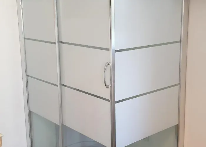 Atrium 3*